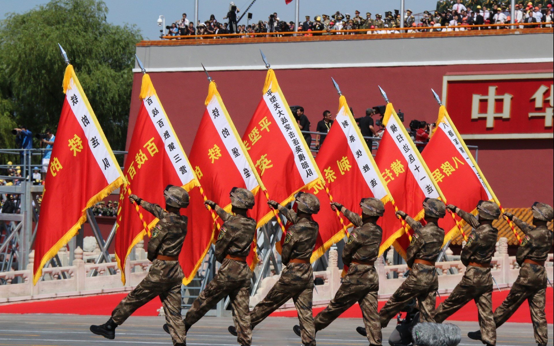 国际足球界注重环保,场馆建设引入绿色环保材料,足球场污染环境吗